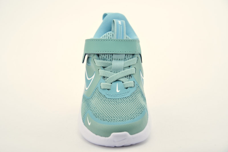 NIKE Cosmic runner