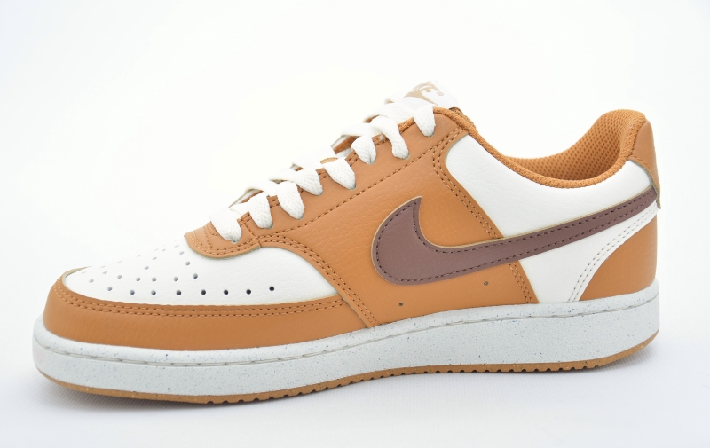 NIKE Court Vision Low - Women