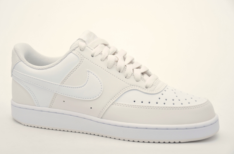 NIKE Court Vision Low Women