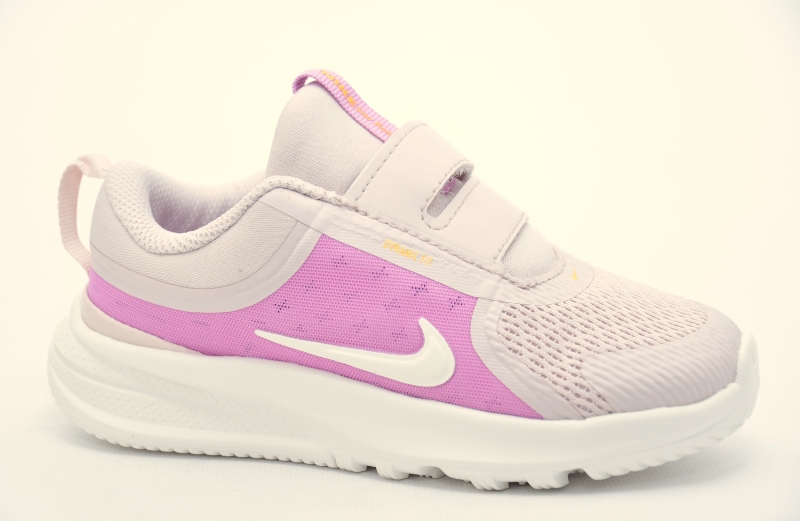 NIKE Star Runner Barn